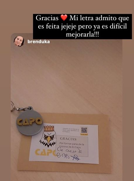 Llavero Biodegradable Gris/Dorado "CAPO"