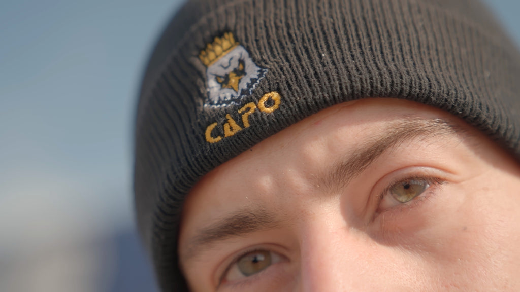 Gorro UNISEX - CAPO (Blanco/Negro) - Sencillez, Disciplina y Resiliencia | El Capo Oficial